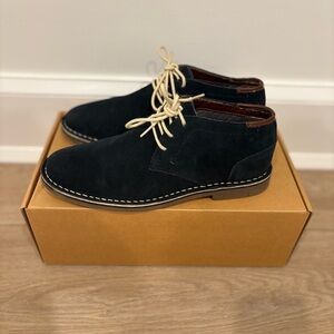 Men's Navy Suede Chukka Boots